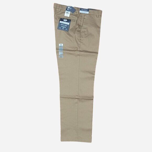 Dockers Classic fit 36 x 32 Signature Khaki Iron Free with Stain Defender New - Picture 1 of 5